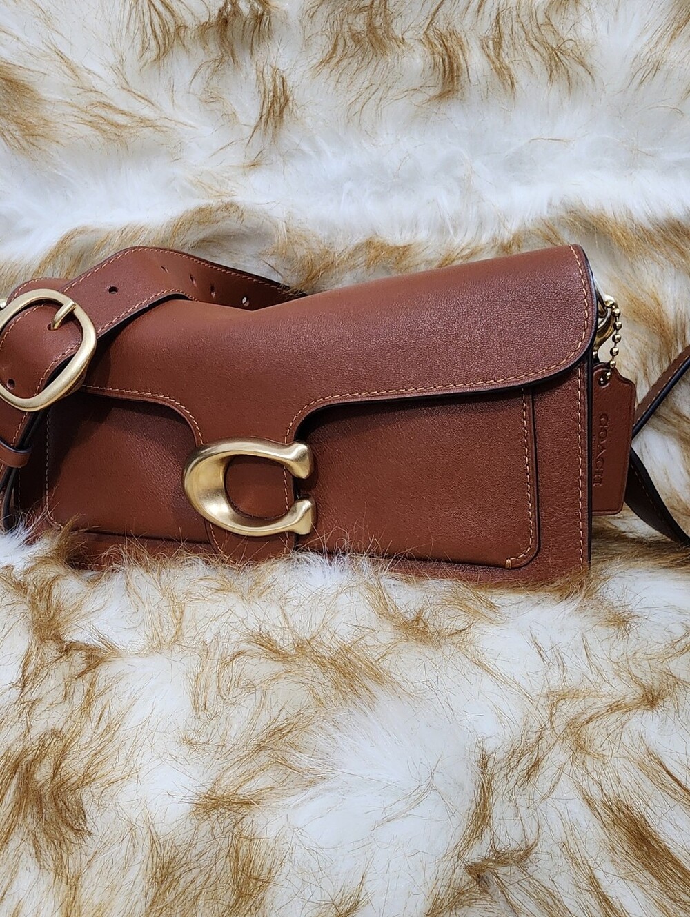 Coach TABBY 26 Tan/Brown Leather Saddle Crossbody with Gold Hardware